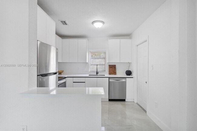 Building Photo - 1810 NW 47th St