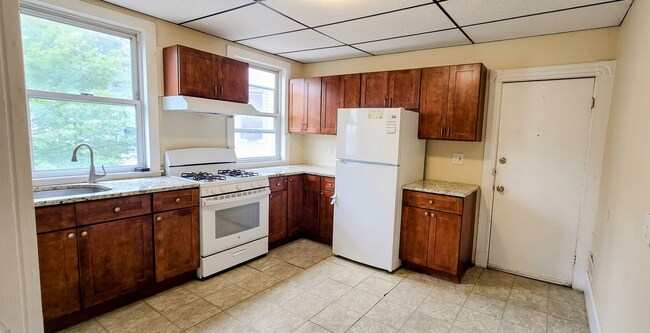 Building Photo - 6 Beede Ave