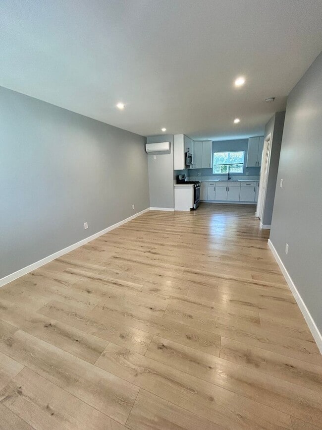 Building Photo - 9011 Tarryton Ave