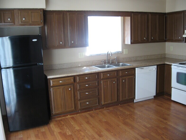 Kitchen - 5938 Pine Rise Ct