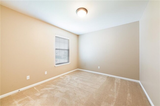 Building Photo - 438 Blackman Tr