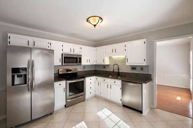 Building Photo - Single Family Home in Brier Creek! Available Now