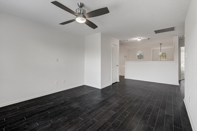 Building Photo - 20950 Field Manor Ln