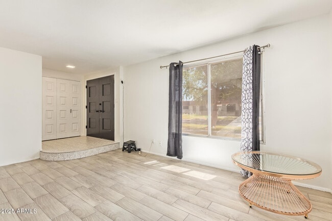 Building Photo - 4807 W Northern Ave