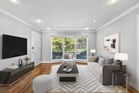 Building Photo - 3012 Mahanna Springs Dr