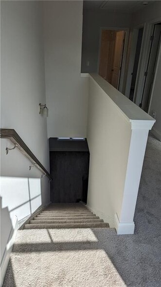 Building Photo - 331 Brookstone Trl