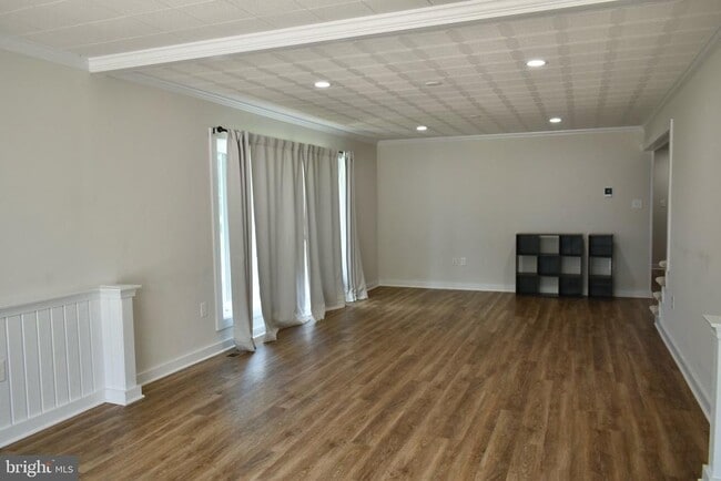 Building Photo - 4055 Ringwood Rd