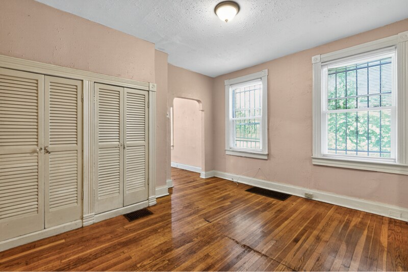 Building Photo - 5532 Robin Ave