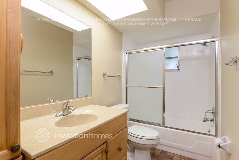 Building Photo - 6749 67th Ln N