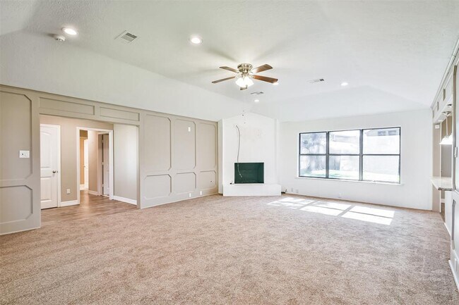 Building Photo - 4703 Ironwood Dr