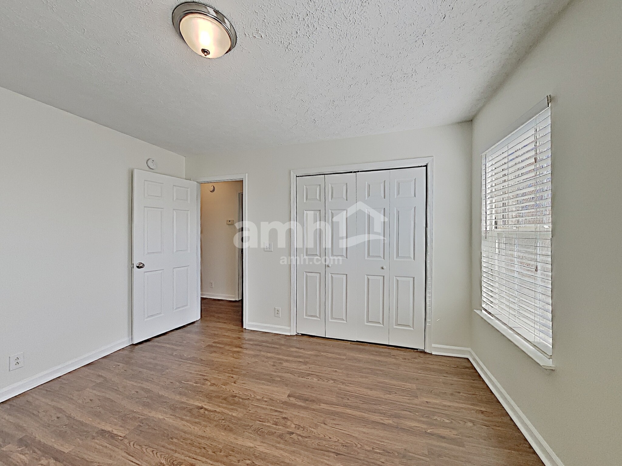 Building Photo - 3326 Conway Ct