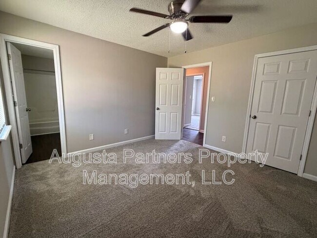 Building Photo - 3626 Pebble Creek Dr