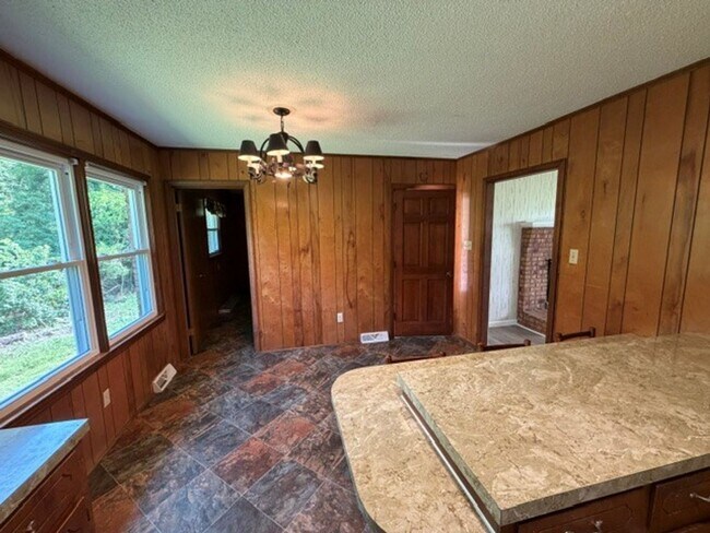 Building Photo - 3399 NC-16
