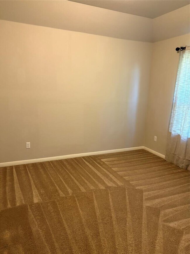 Building Photo - 104 San Matteo St