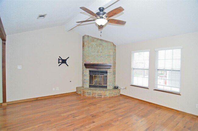 Building Photo - 11731 Bowie Dr