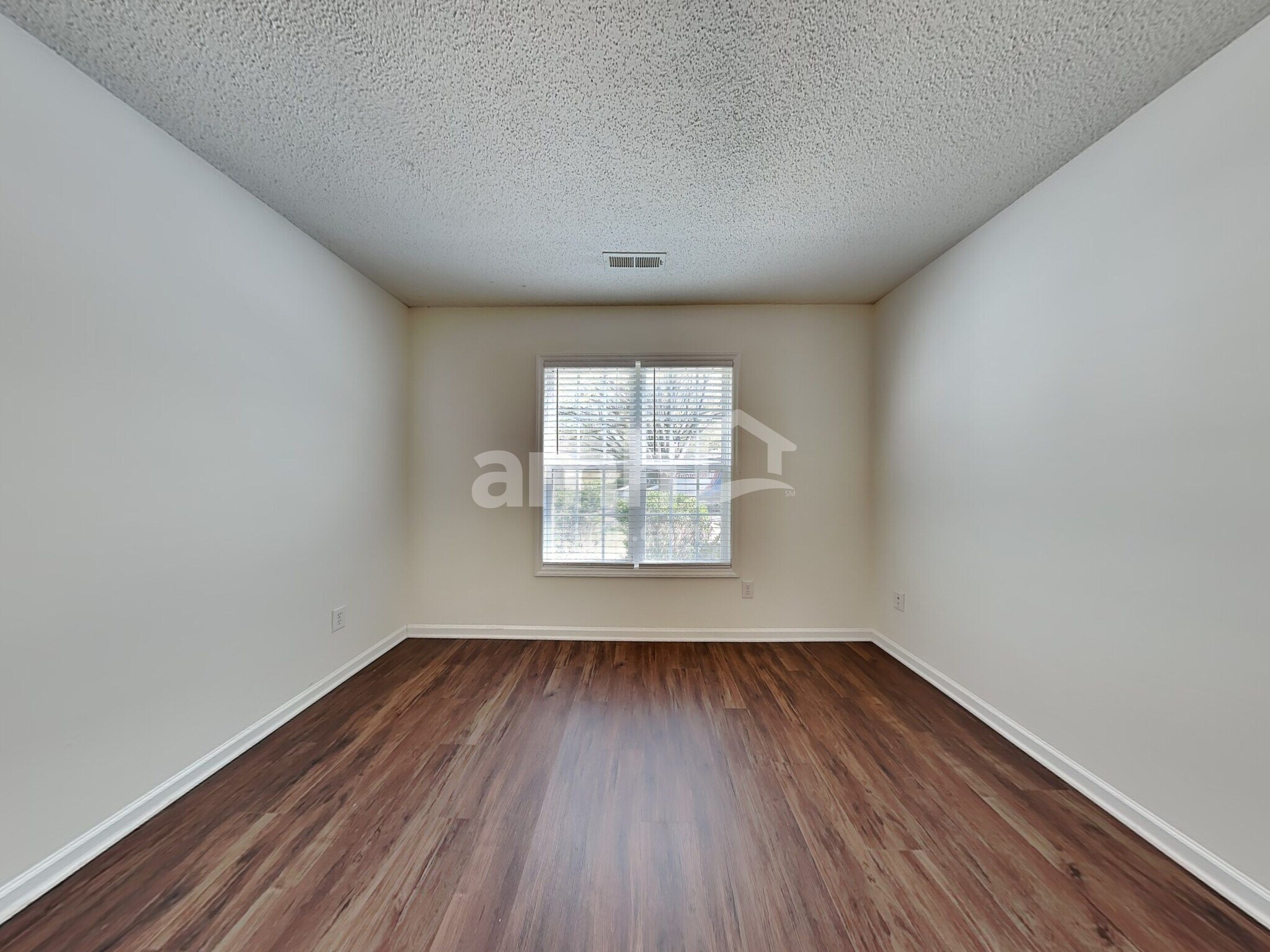 Building Photo - 112 Charlotte Ct