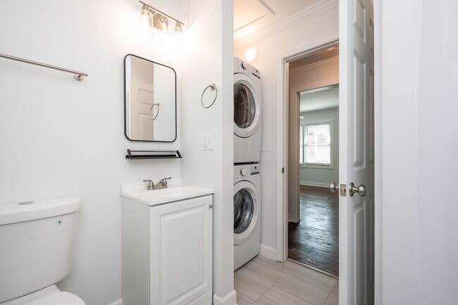 Building Photo - 2 Bed, 1 Bath Home in Downtown Greenville Available