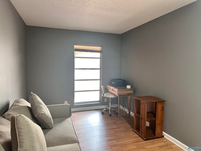 Building Photo - 701 Fagan Springs Dr SE