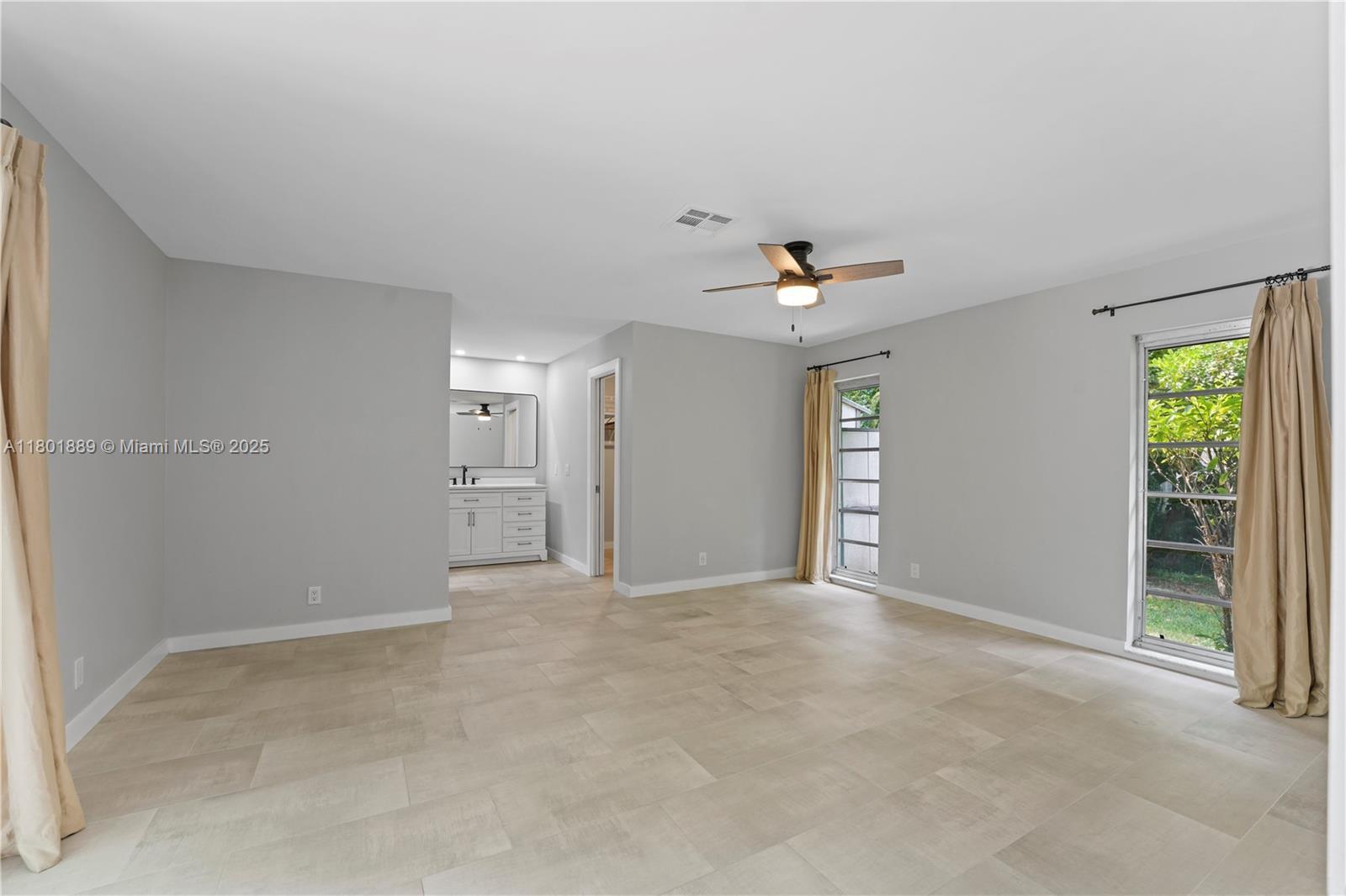 Building Photo - 2911 SW 108th Way