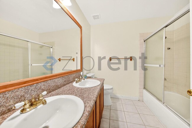 Building Photo - 6637 Alberta Pl