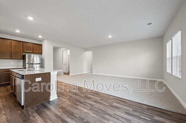 Building Photo - 628 Grays Creek Rd