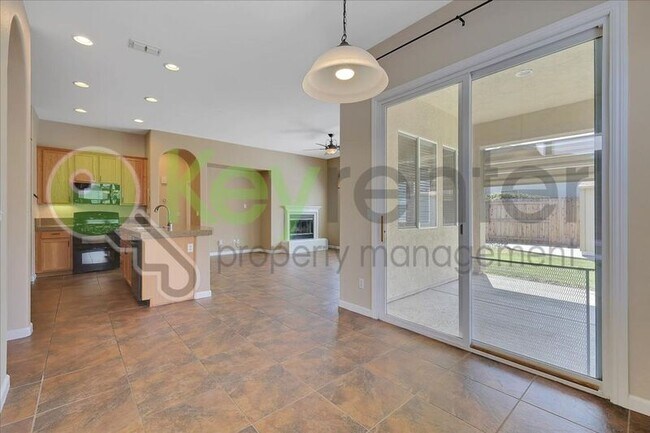 Building Photo - 9448 Syrah Ct