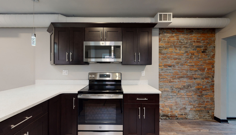 Building Photo - 1819 E Carson St