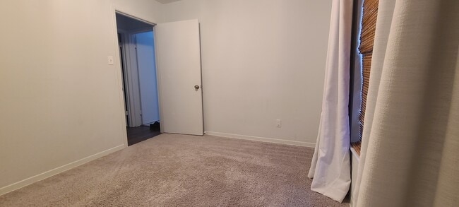 Building Photo - 7711 Lazy Ln