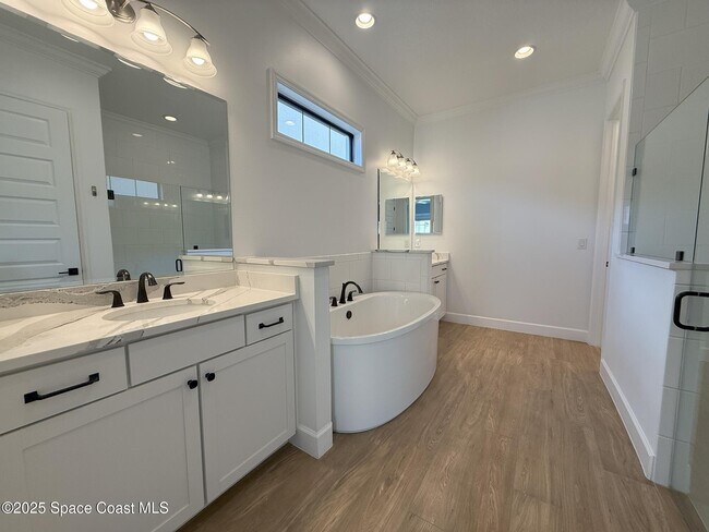 Building Photo - 8367 Gullen Dr