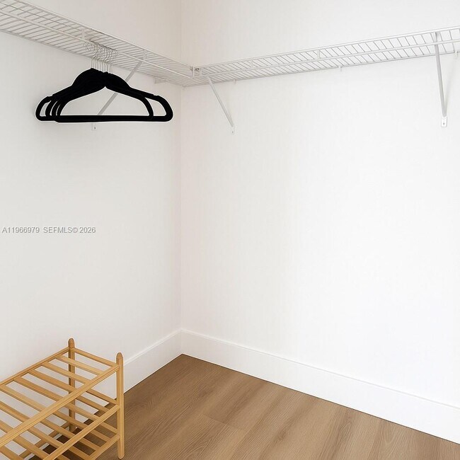 Building Photo - 17021 N Bay Rd