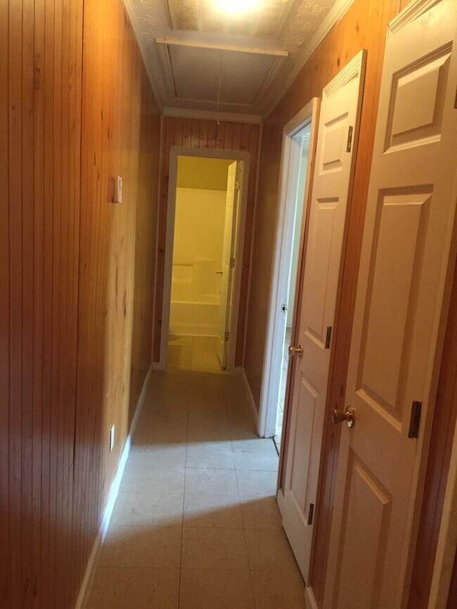 Building Photo - 230 Wood Ave