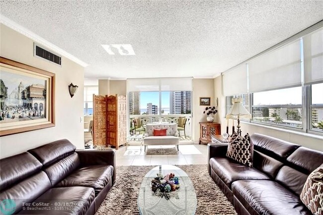 Building Photo - 3113 S Ocean Dr