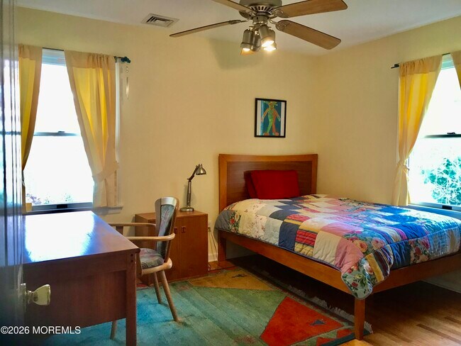 Building Photo - 145 Kemp Ave