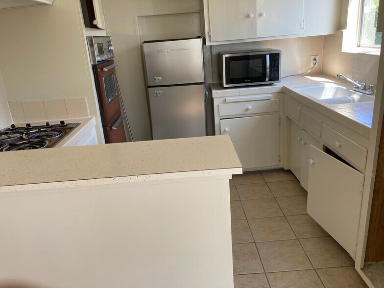 Building Photo - 11501 Ohio Ave