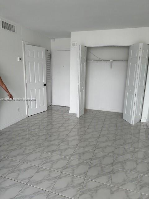 Building Photo - 17021 N Bay Rd