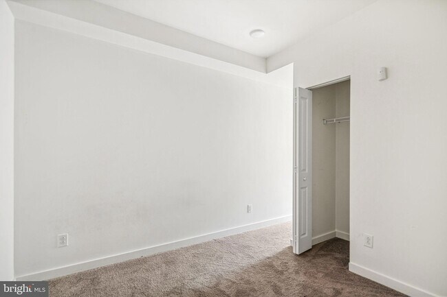 Building Photo - 1843 N 6th St