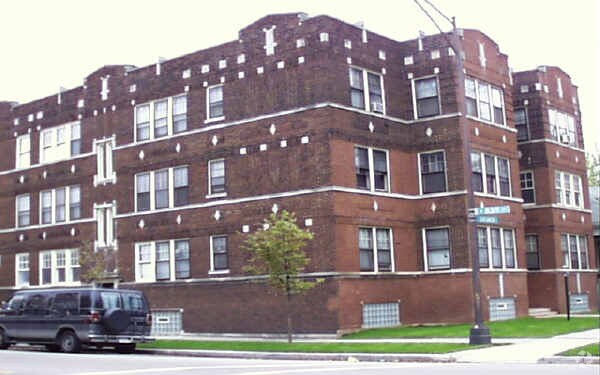 Primary Photo - 8301 S Sangamon St