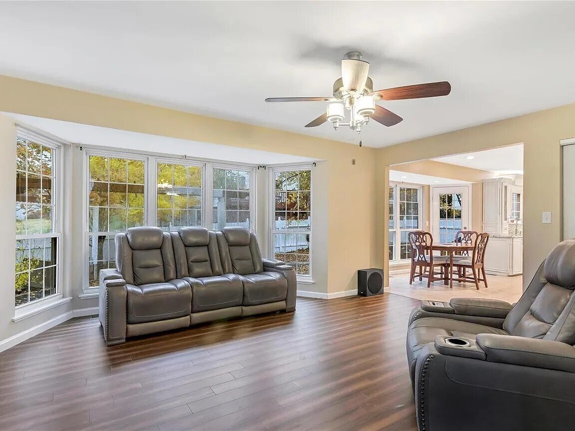 Building Photo - 4829 Christoble Dr