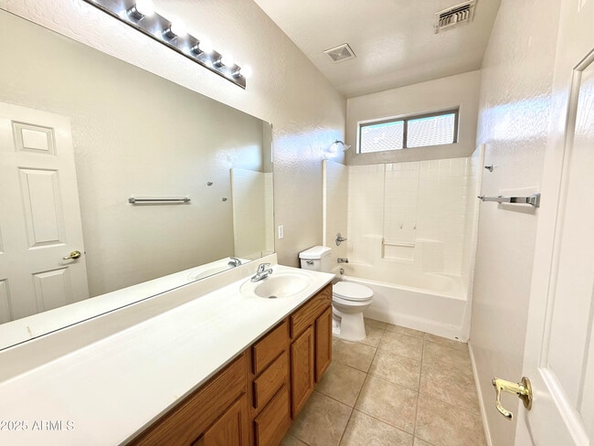 Building Photo - 15029 W Riviera Dr