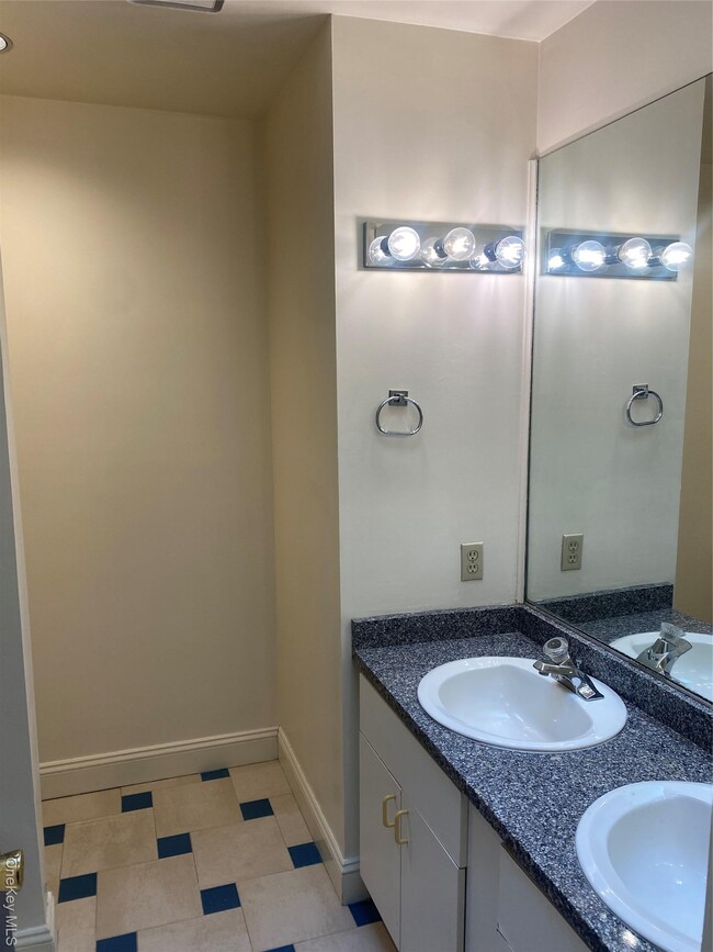 Building Photo - 110 Theodore Fremd Ave