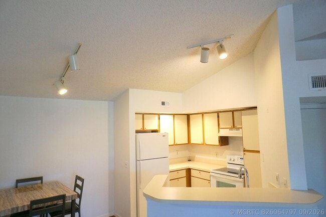 Building Photo - 12620 Vista Isles Dr