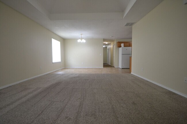 Building Photo - 432 Birchwood Duplex