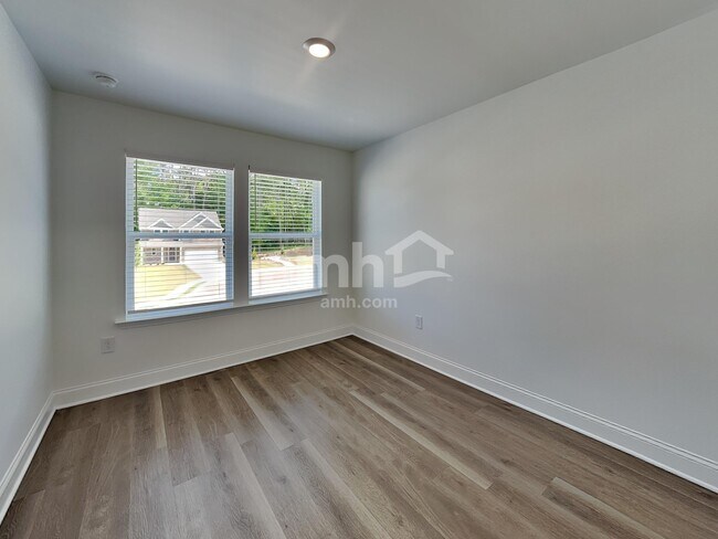 Building Photo - 1628 Aquamarine Dr