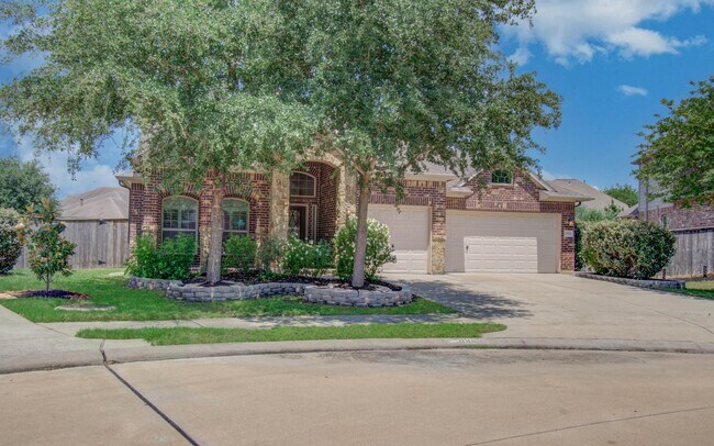 Building Photo - 28666 Pleasant Forest Dr