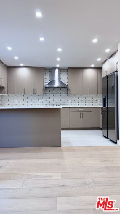 Building Photo - 414 N Palm Dr