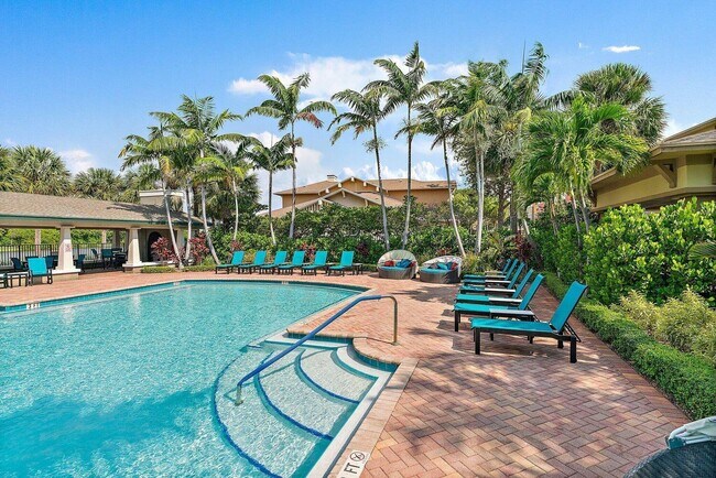 Building Photo - 500 Pacific Grove Dr