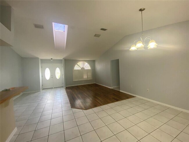 Building Photo - 103 Mark Twain Ln