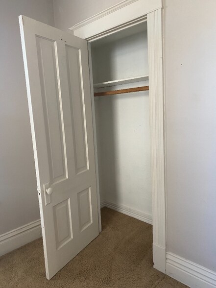 Building Photo - 3833 11th Ave S