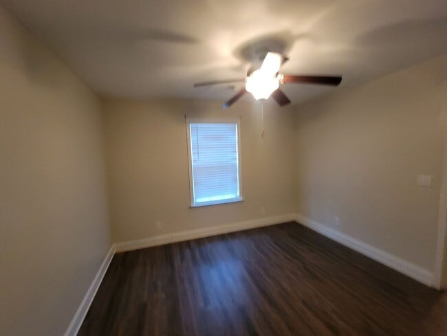 Building Photo - Lazy Acres - Columbia County