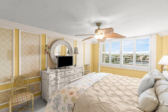 Building Photo - 3594 S Ocean Blvd